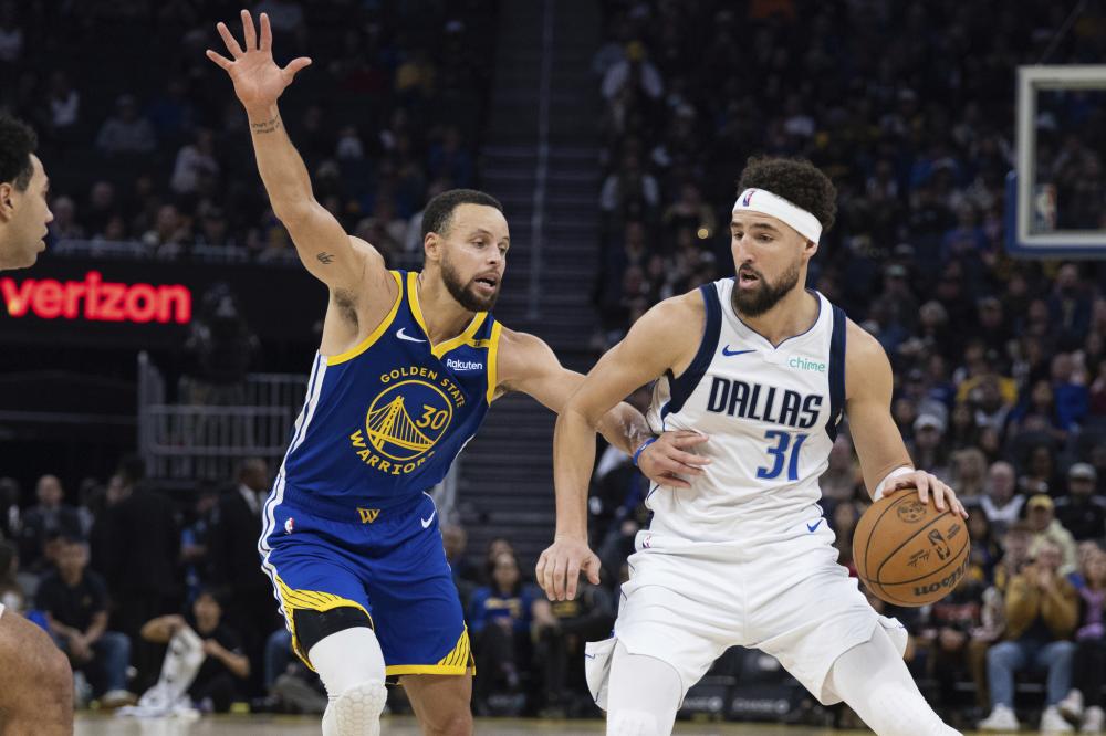 队的表现成 队的表现成